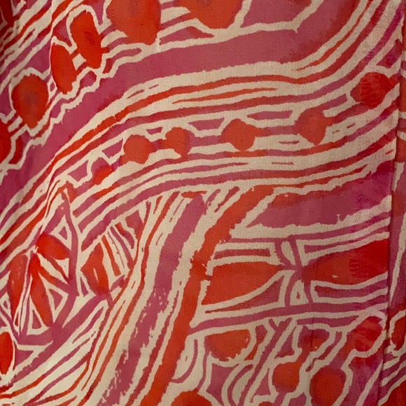 Trina Turk Silk Pink Red Tunic Blouse w/ Keyhole Opening - S - Picture 13 of 13